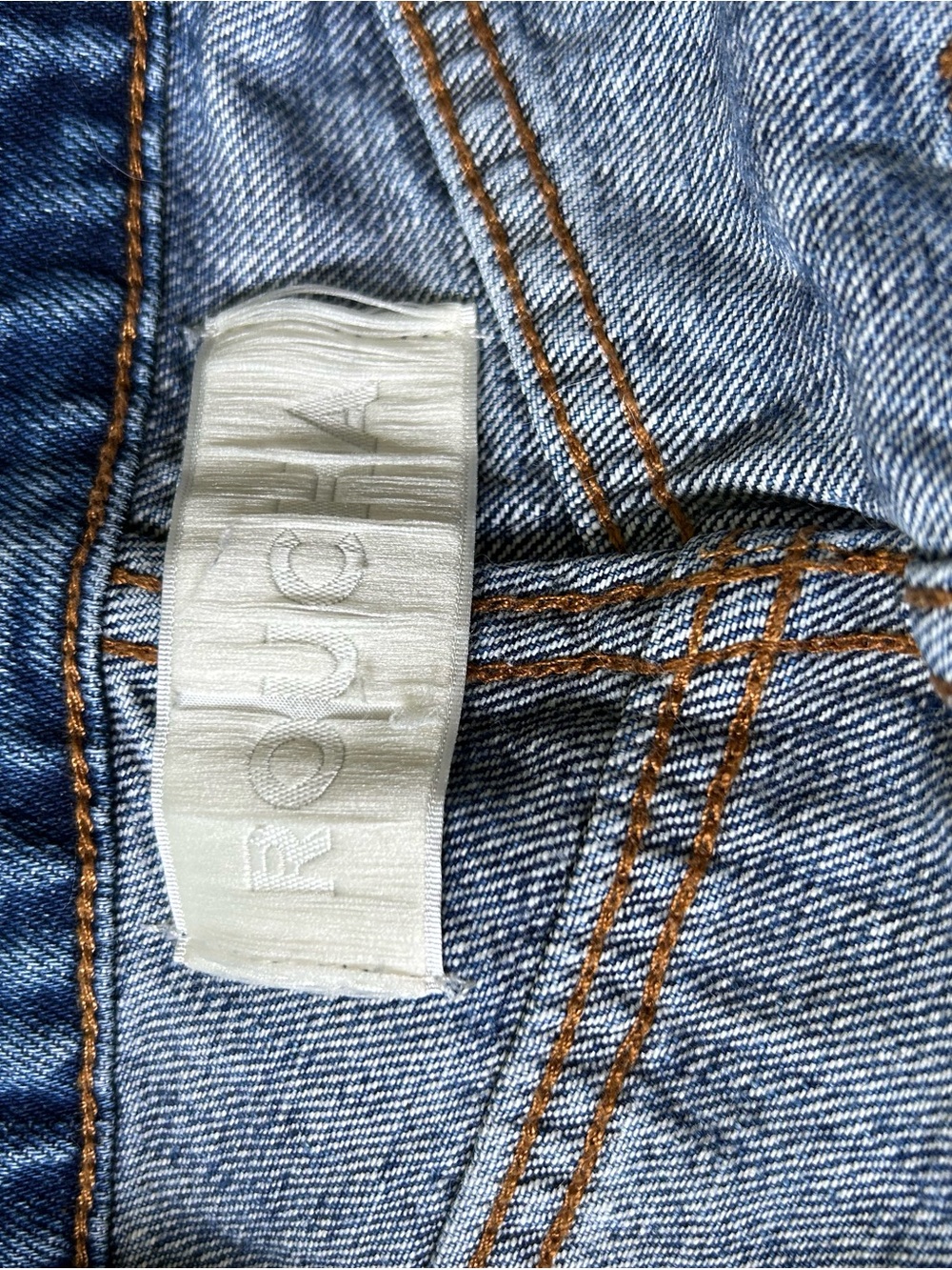 Roucha Dahm Jeans - Picture 2 of 7